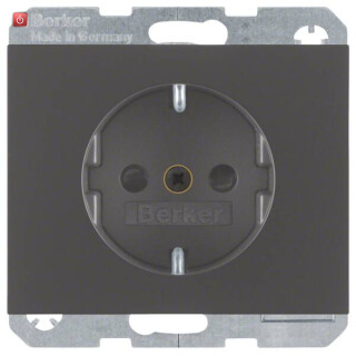 BER47537006 / Doppelsteckdose SCHUKO m Abdpl. K.1 an