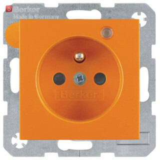 BER6765091914 / Steckdose m SK-Stift LED S.1/B.3/B.7 ora / EAN 4011334362661