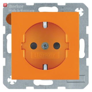 BER47238914 / Steckdose SCHUKO erh BS S.1/B.3/B.7 oran / EAN 4011334277743