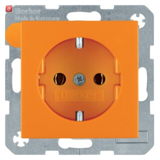 BER47431914 / Steckdose SCHUKO S.1/B.3/B.7 orange matt / EAN 4011334232391