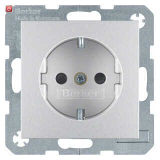 BER47231404 / Steckdose SCHUKO erh BS S.1/B.x alu matt / EAN 4011334224181