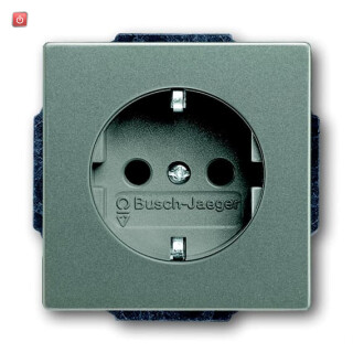 B&J2CKA002013A5297 / SCHUKO® Steckdosen-Einsatz mit erh. Berührungsschutz / EAN 4011395110980