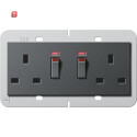 GIR278428 / 2f-Steckd. BS 13 A gesch. Kontroll + SH...